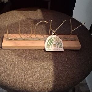 St Patricks Day "LUCKY" Wood and Gold Decorative Stand